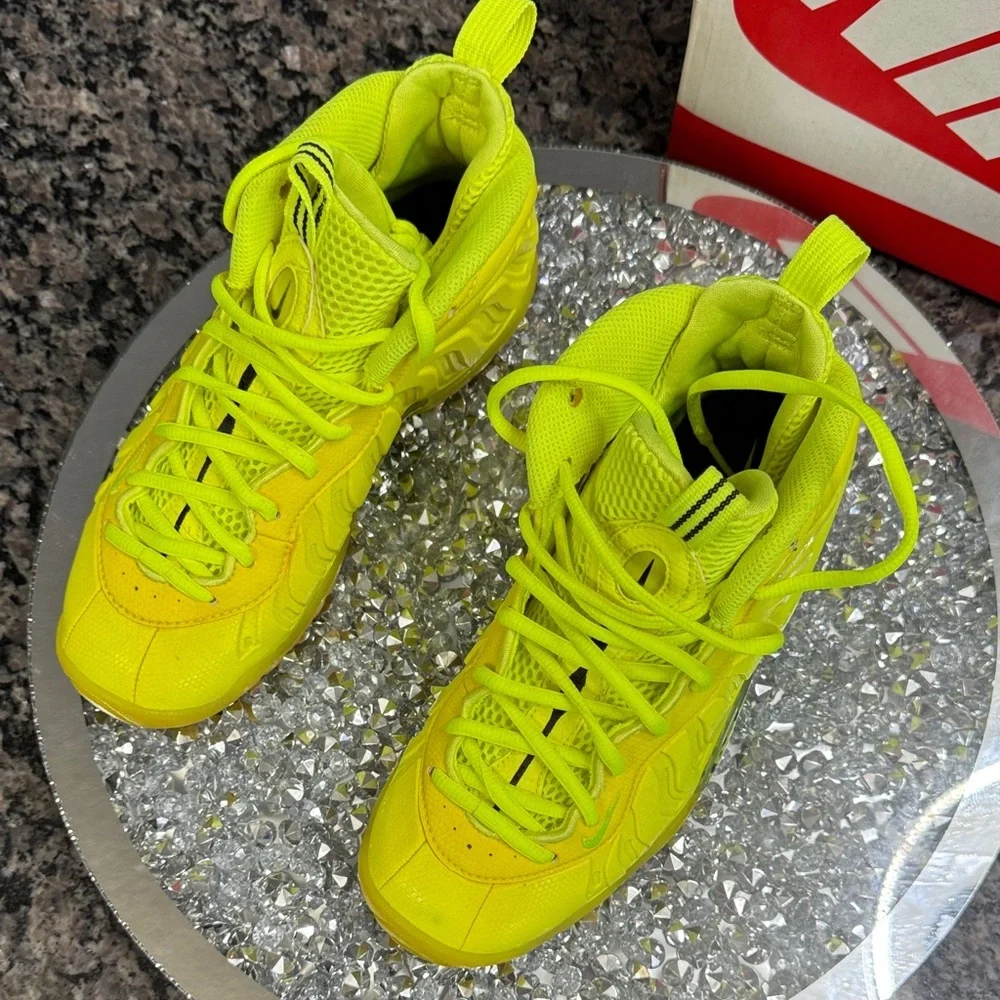 Nike Kids Neon Yellow High-Top Sneakers EUC 5Y